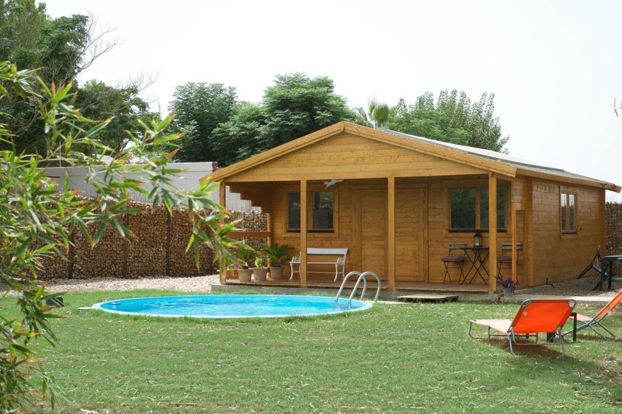 Hermoso Bungalow De Madera Seville Exterior photo